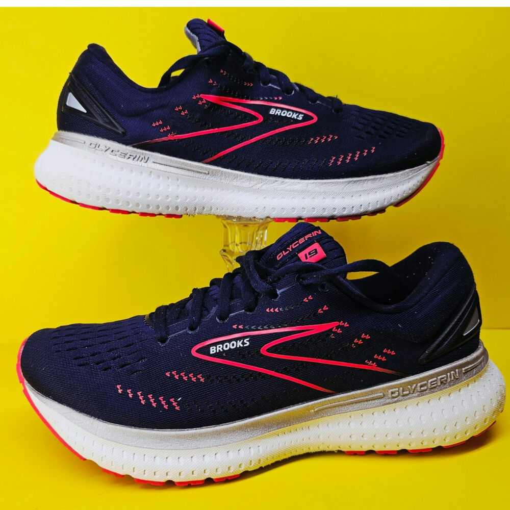 Brooks Women 8.5 Comfy footwear